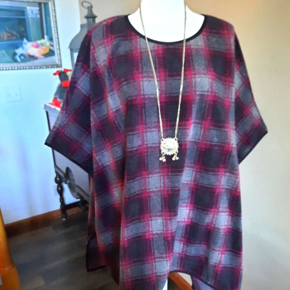 Denim & Co poncho topper plaid fleece M/L